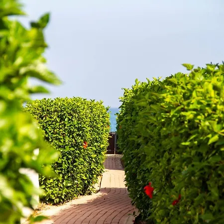דירה Atlantis Gardens מזוטוס