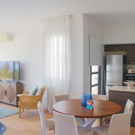 Atlantis Gardens Apartment
