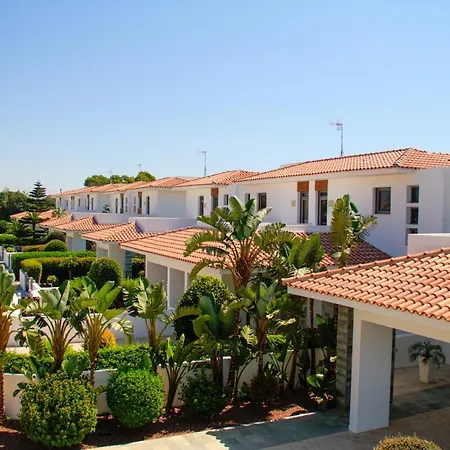 Atlantis Gardens Apartment