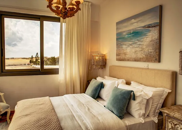 Atlantis Gardens شقة شاطئ مازوتوس