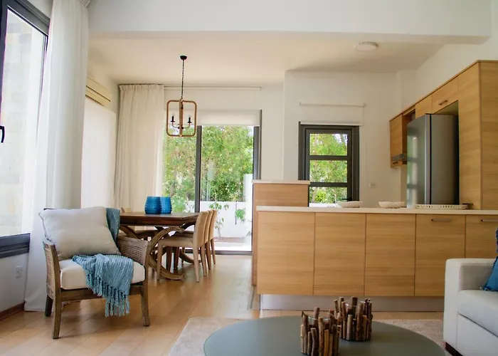 Atlantis Gardens * Mazotos